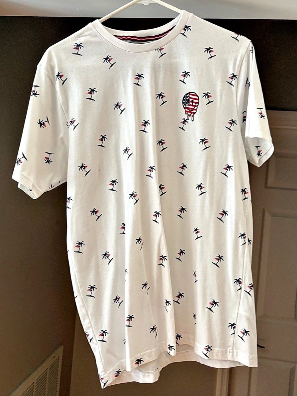 Denim & Flower Ricky Singh Palm Print T-Shirt in White Size Medium Like New